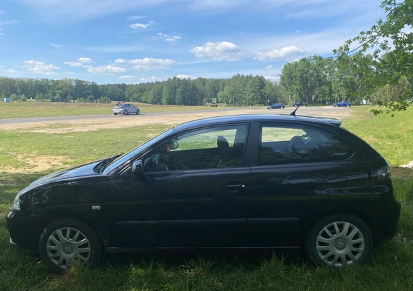 Seat Ibiza cena 10000 przebieg: 186040, rok produkcji 2006 z Myszków małe 232